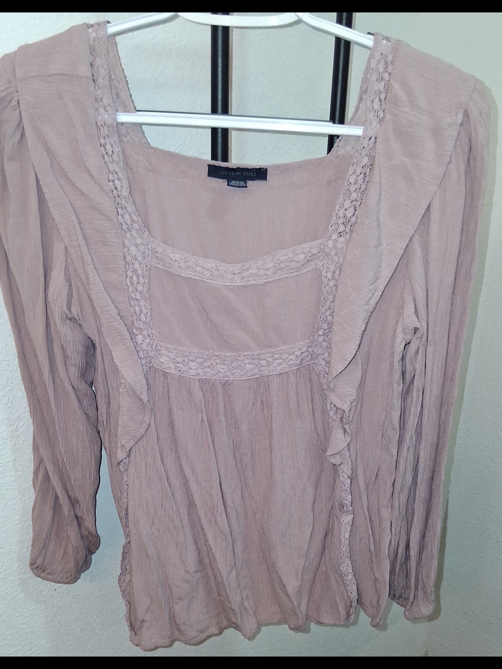 AE Marled Mauve Lace-Trim Peasant Top
